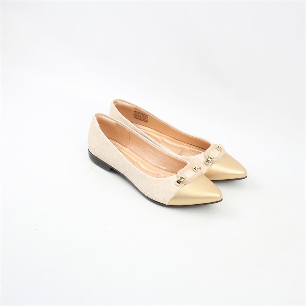 Sapatilha Bico Fino Fivela Bege 3