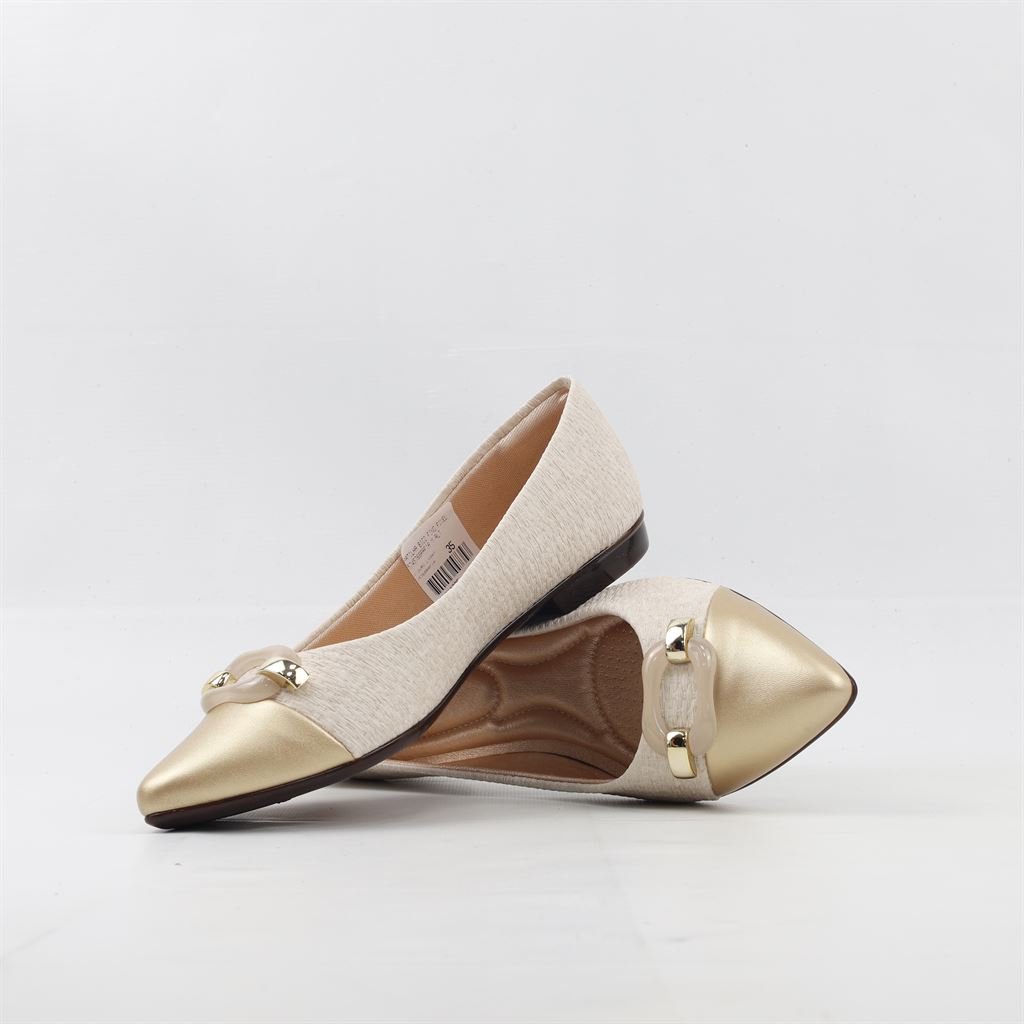 Sapatilha Bico Fino Fivela Bege 5