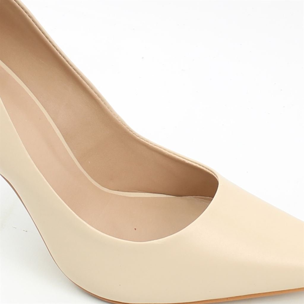Scarpin Salto Fino Classic Couro Bege 4