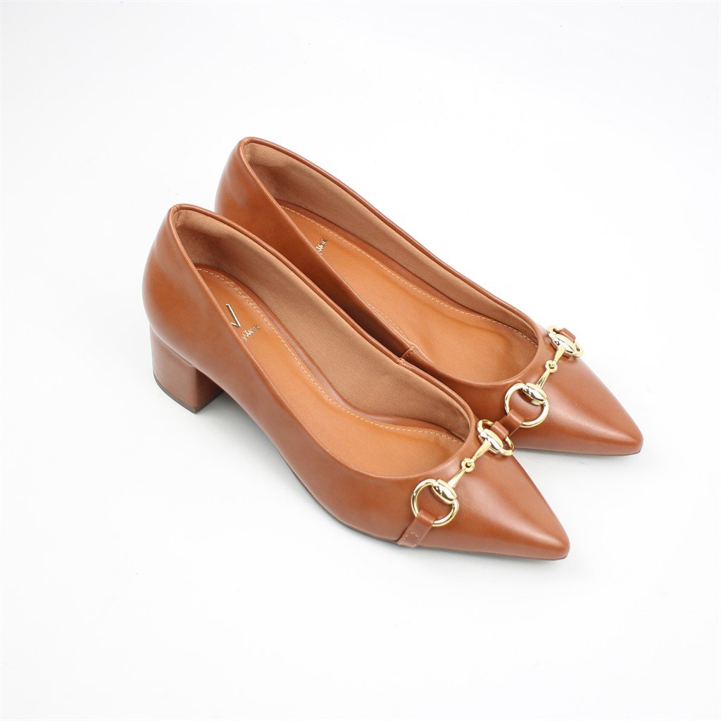 Scarpin Salto Bloco Enfeite Metal Marrom 3