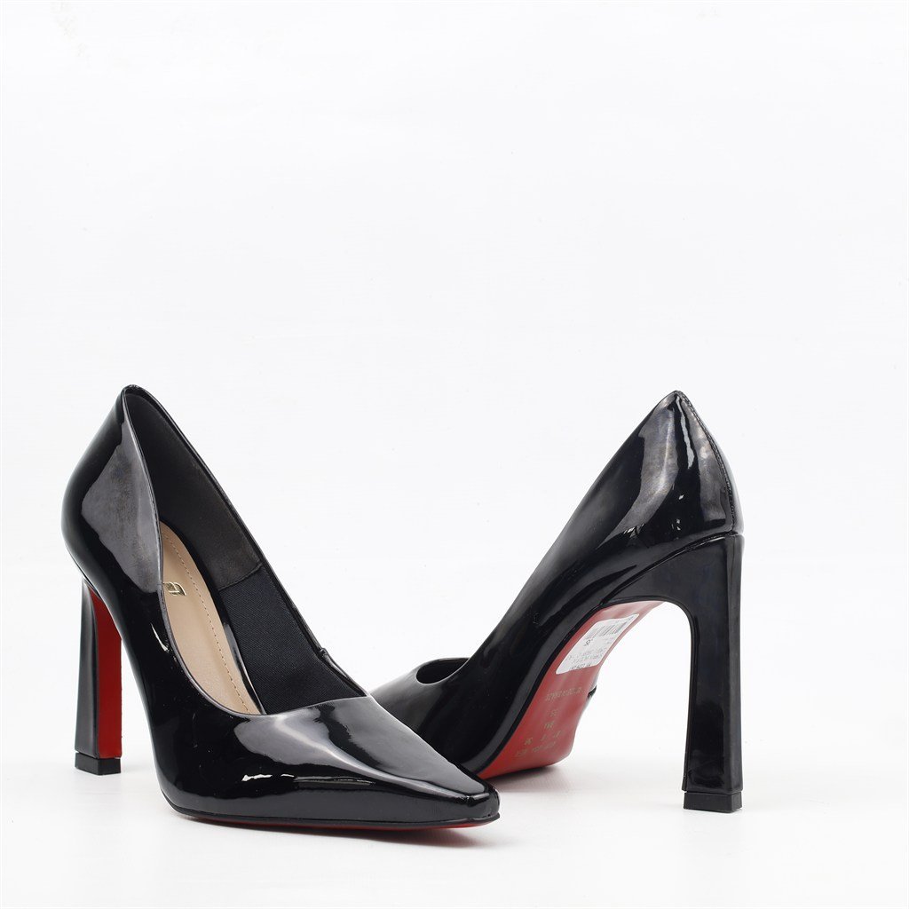 Scarpin Salto Fino Classic Preto 3
