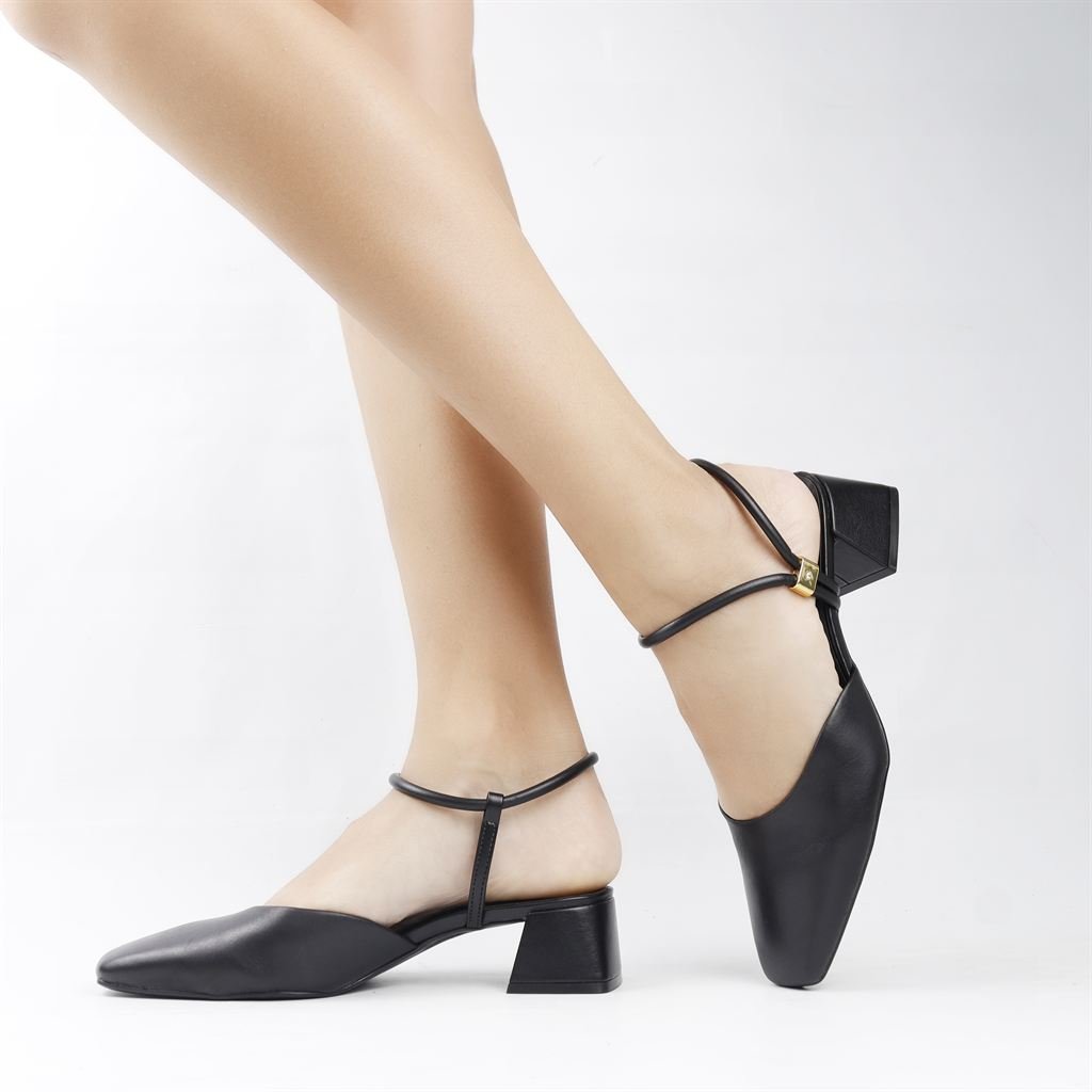 Scarpin Salto Bloco Slingback Couro