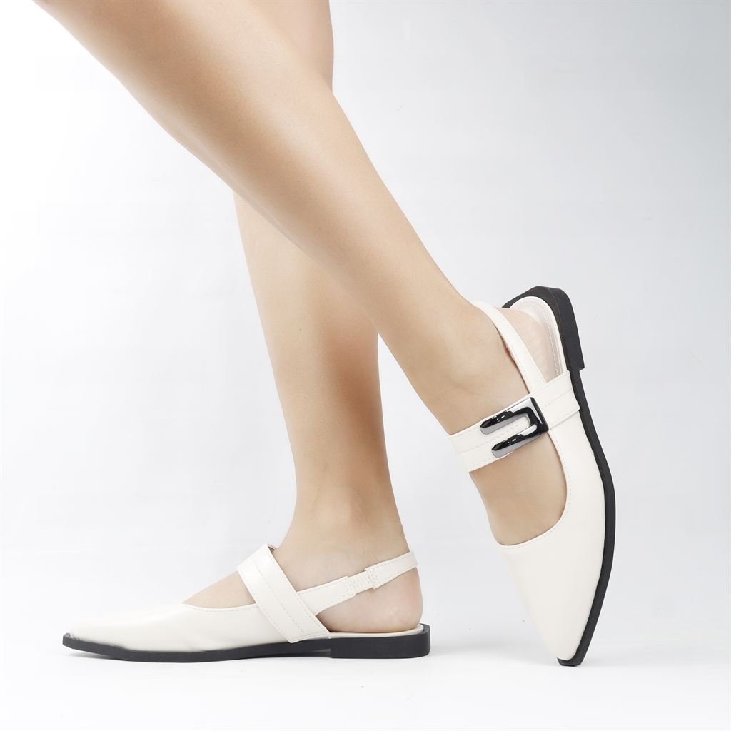 Sapatilha Slingback Detalhe Metal