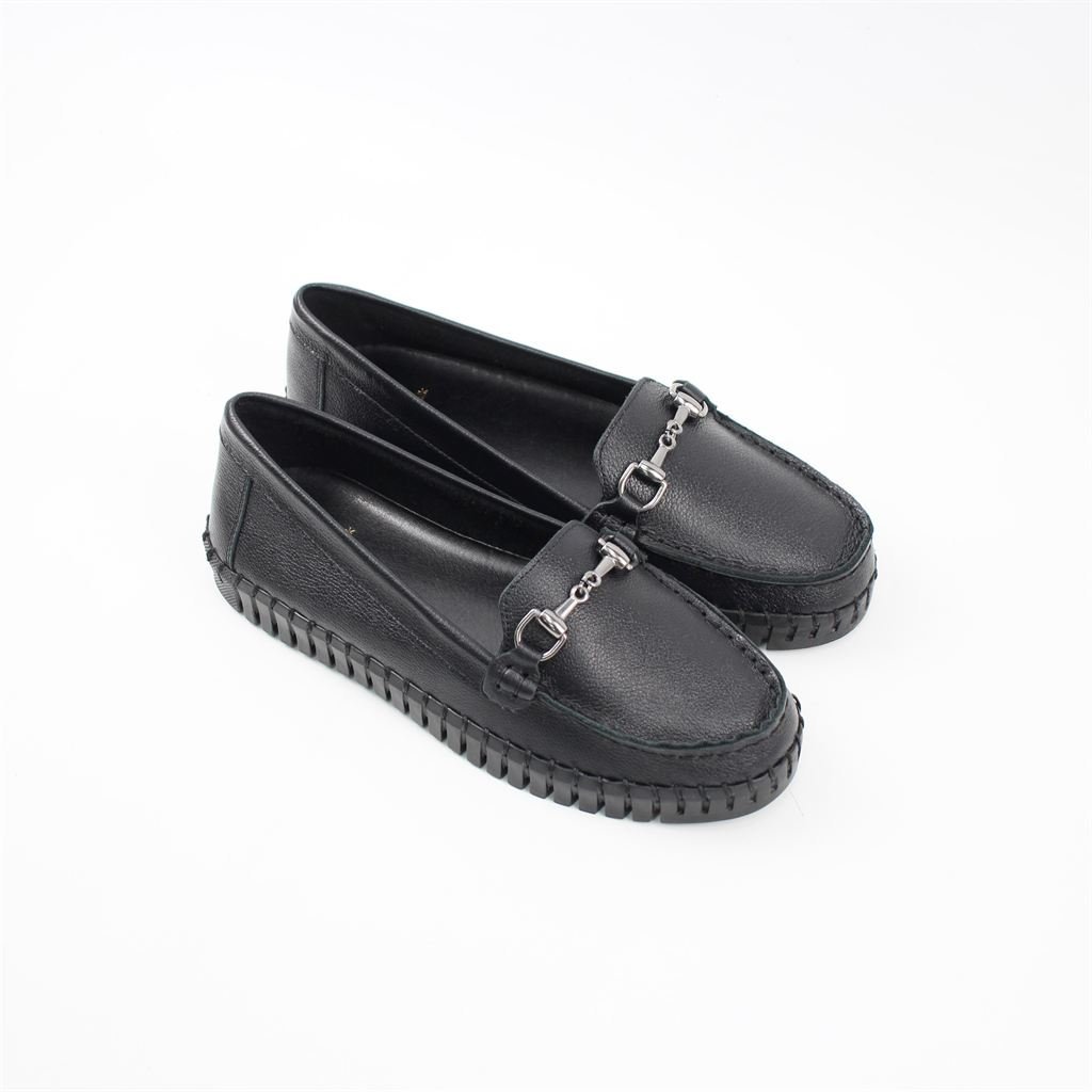 Mocassim Couro Enfeite Preto 2