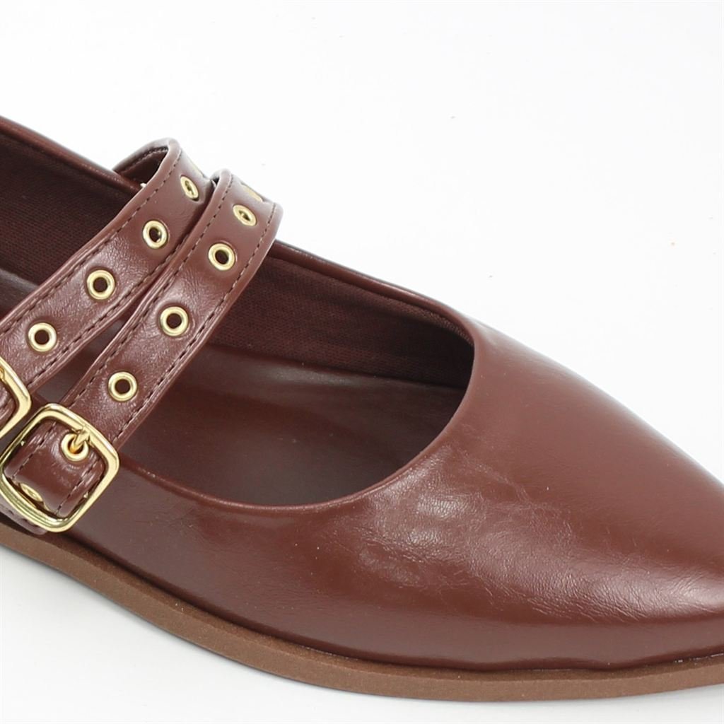 Sapatilha Conforto Detalhe Metais Marrom 3