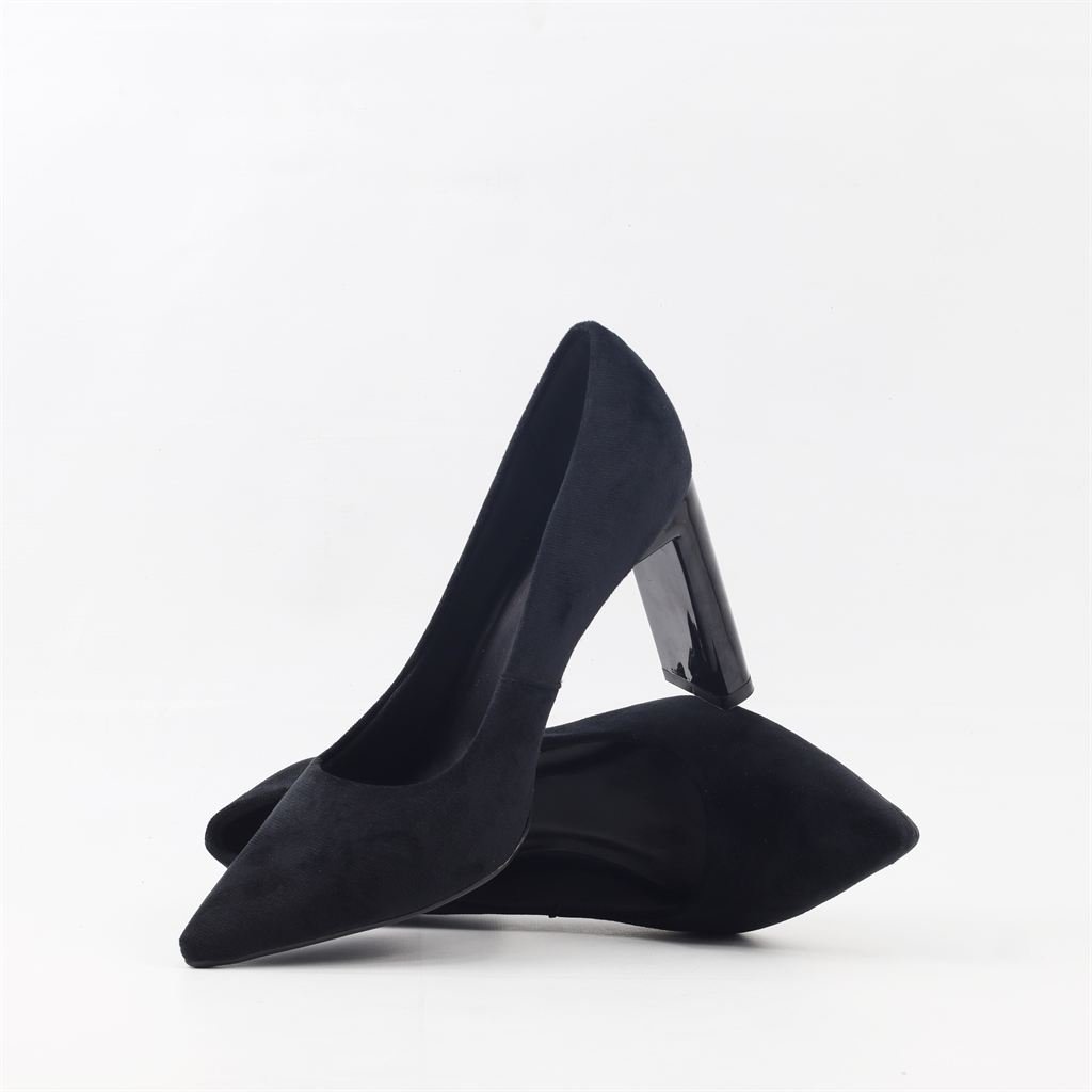 Scarpin Salto Bloco Classic Preto 4