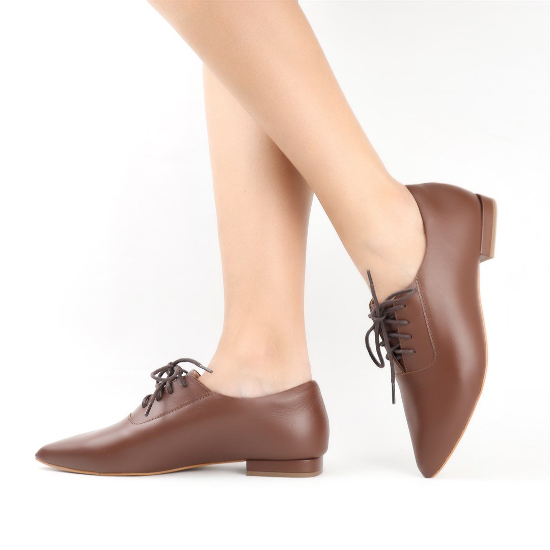 Oxford Bico Fino Couro