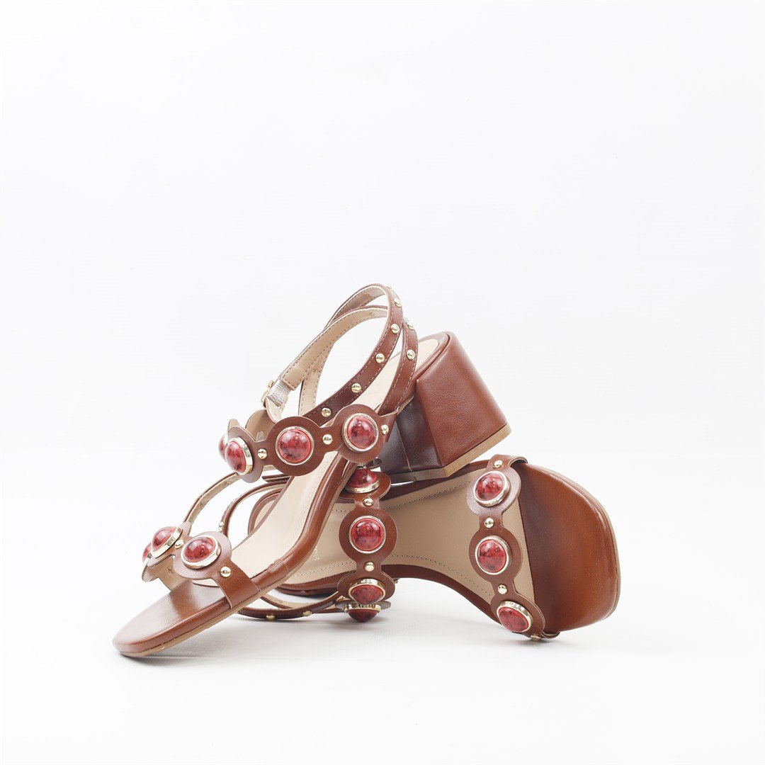 Sandália Salto Bloco Enfeite Marrom 4