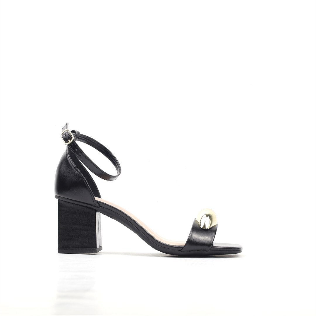 Sandália Salto Bloco Enfeite Preto 1