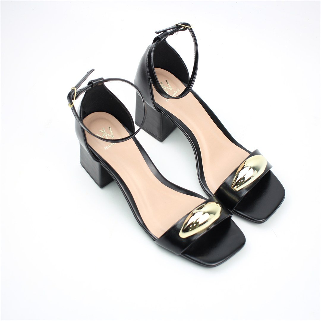 Sandália Salto Bloco Enfeite Preto 3