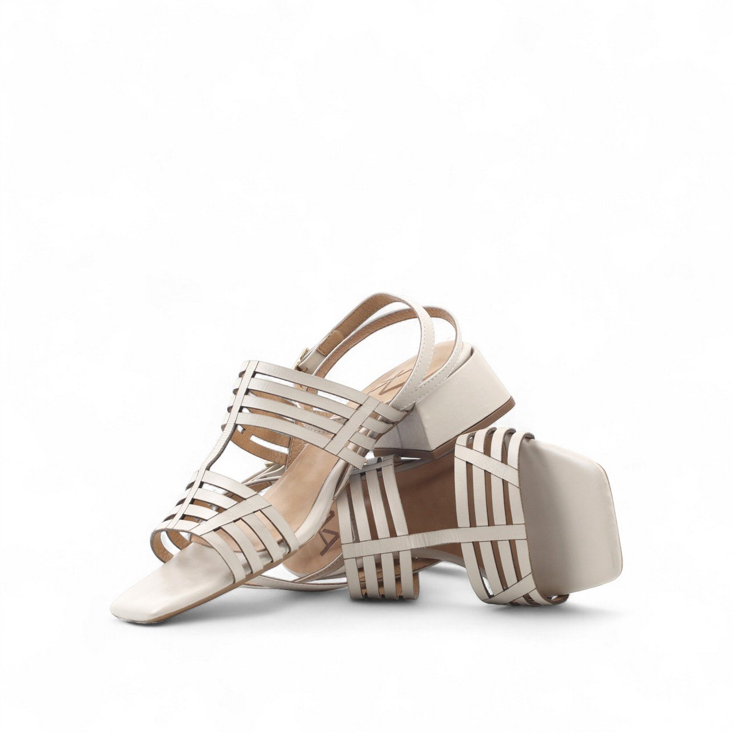 Sandália Salto Bloco Couro Conforto Off White 4