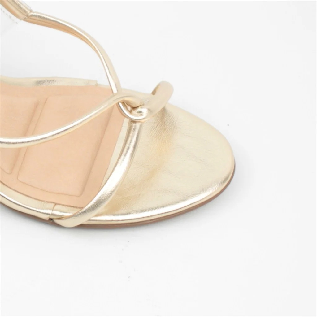 Sandália Salto Fino Glam Dourado 4