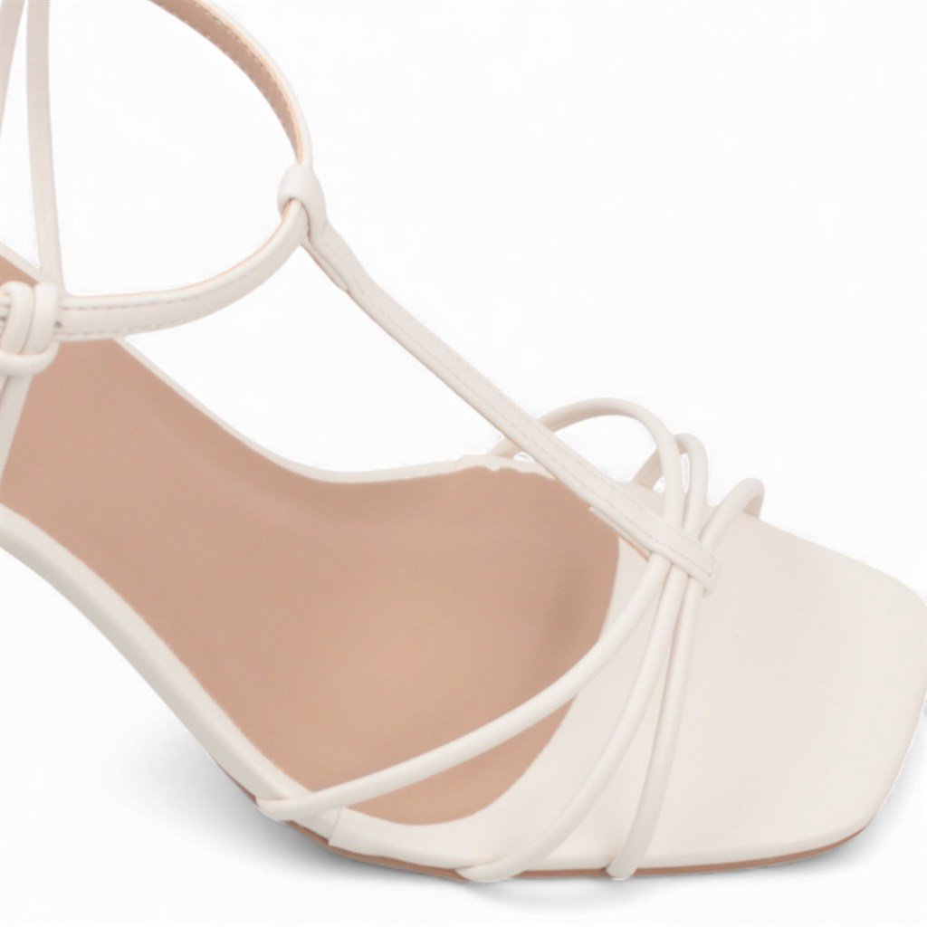 Sandália Salto Bloco Tiras Finas Branco 4