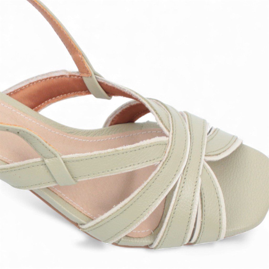 Sandália Salto Bloco Couro Bege 3