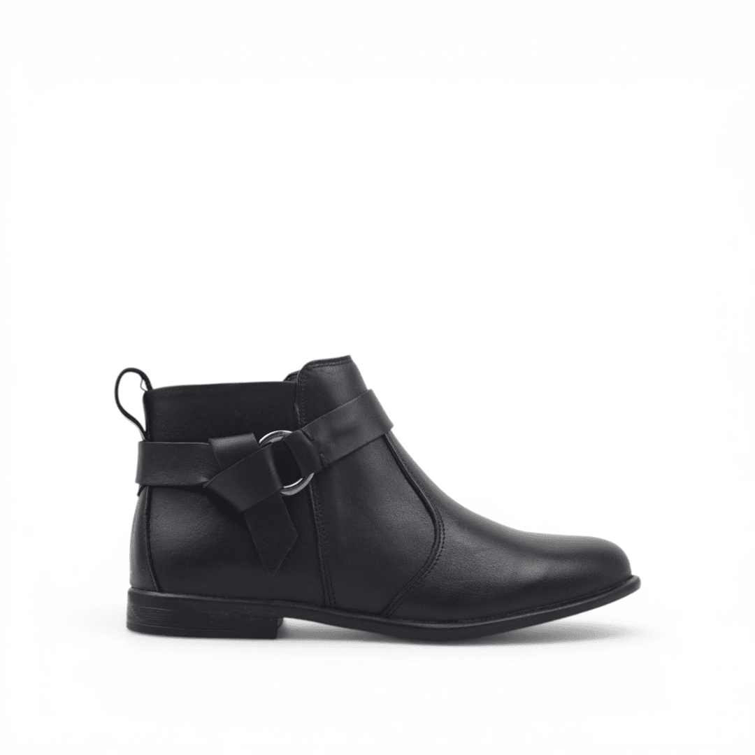 Bota Cano Baixo Detalhe Couro
