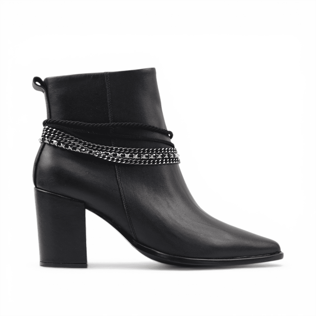 Bota Cano Baixo Detalhe Corrente Preto 1