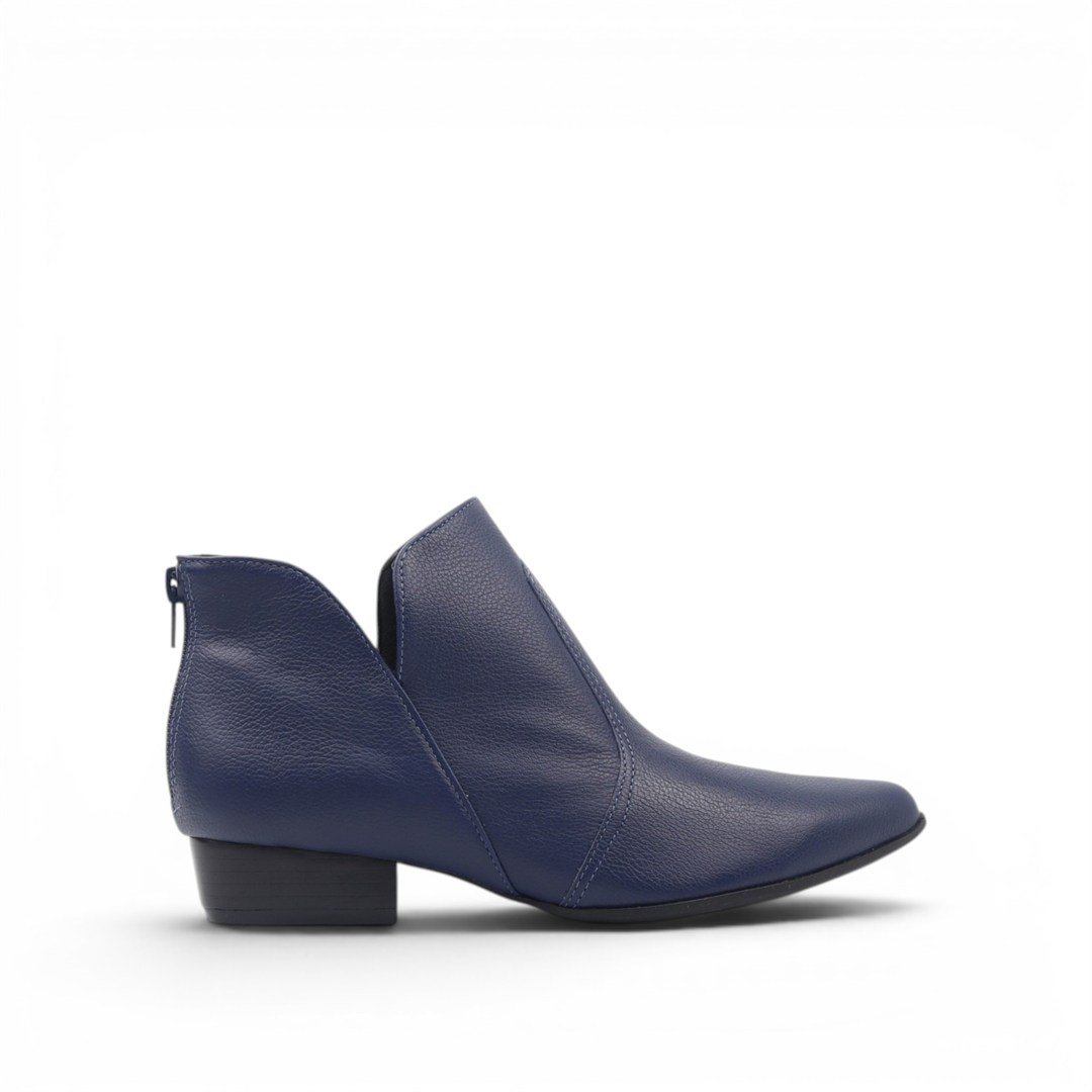 Bota Cano Baixo Couro