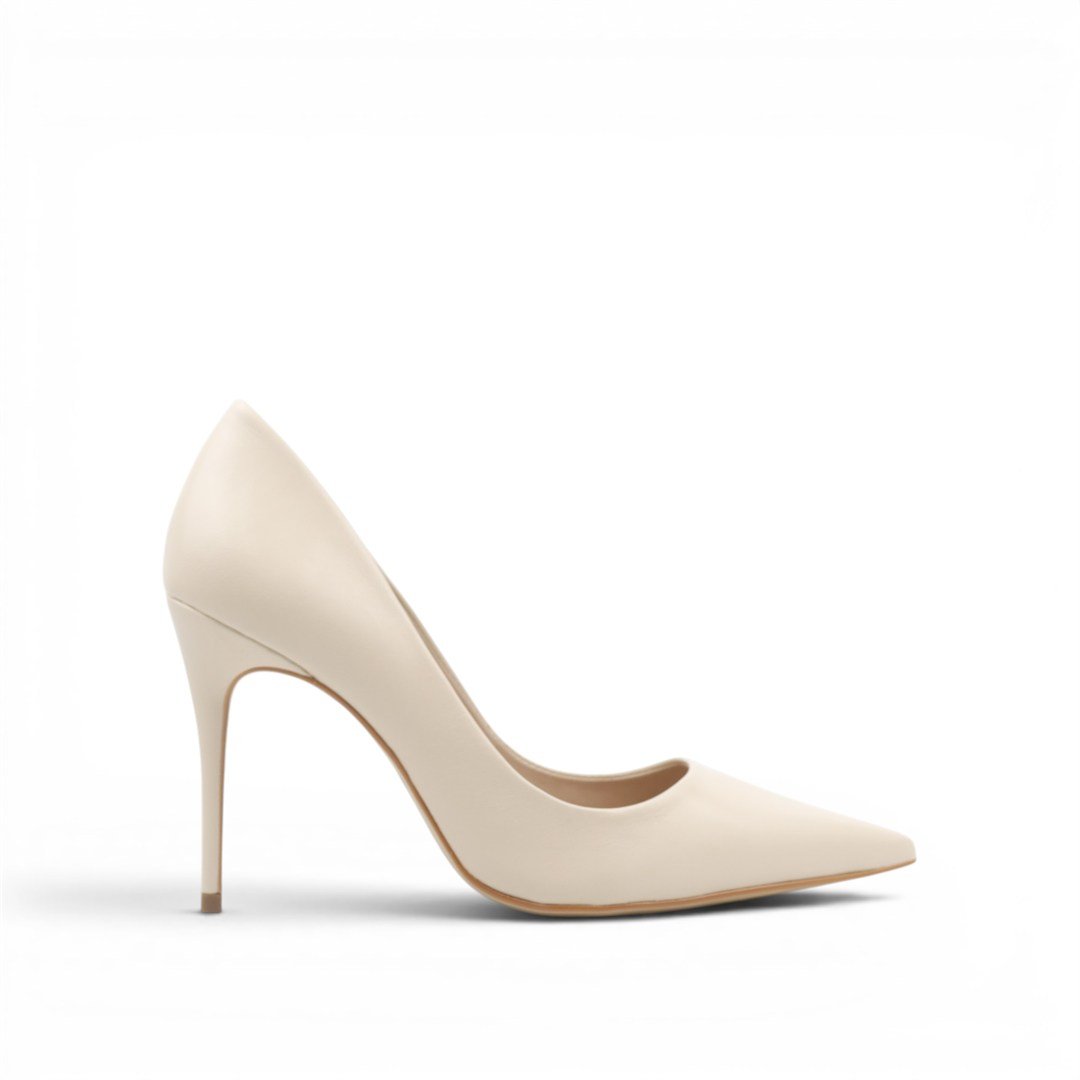 Scarpin Salto Fino Couro Pelica