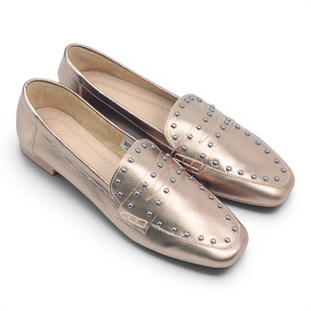 Mocassim Couro Cravos Dourado 4