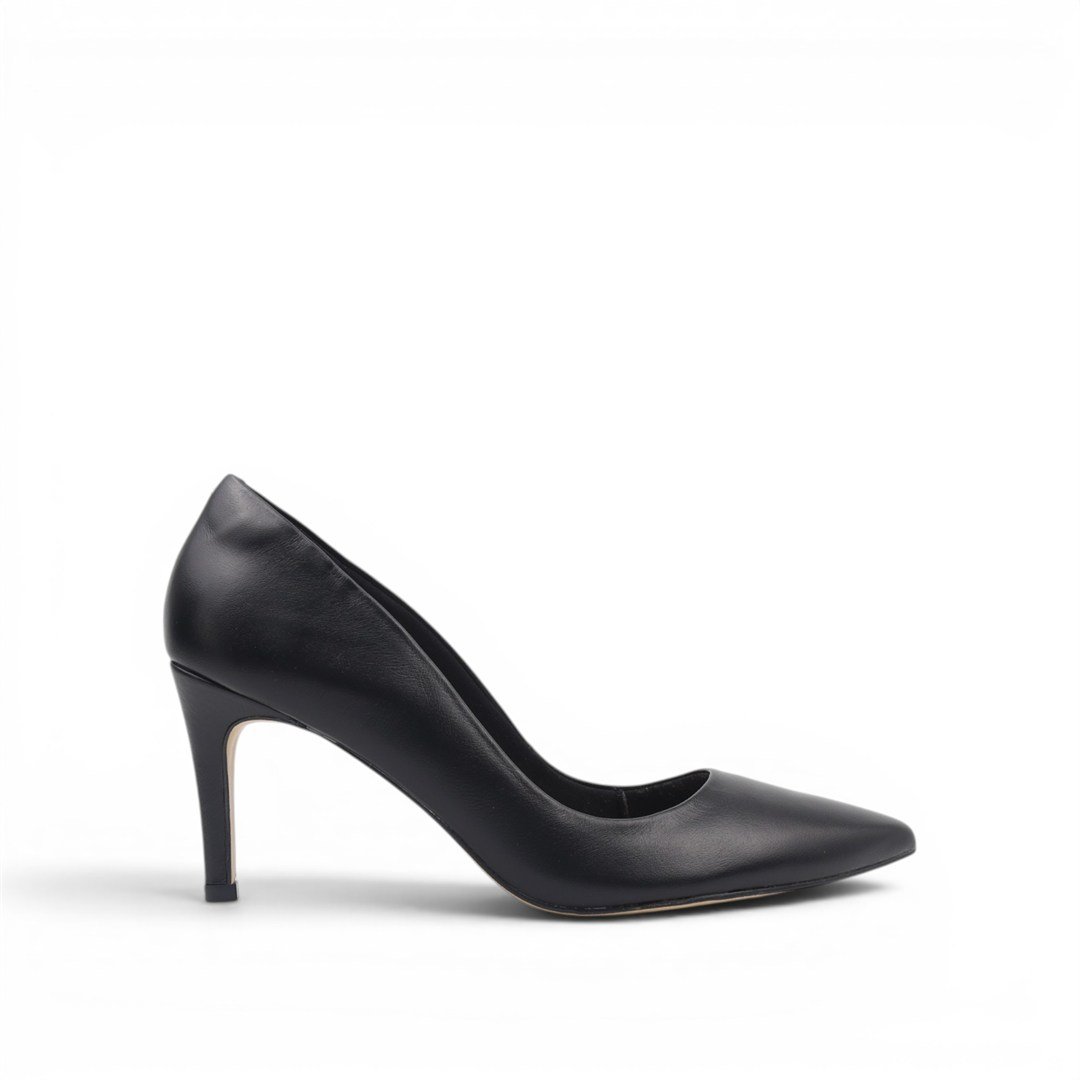 Scarpin Salto Fino Couro