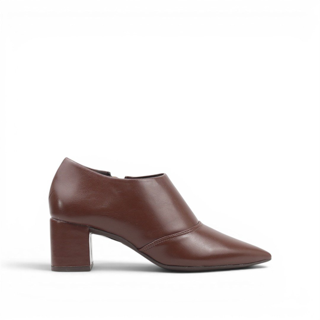 Bota Cano Baixo Bico Fino