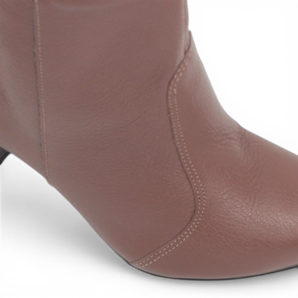Bota Cano Baixo Salto Bloco Marrom 3