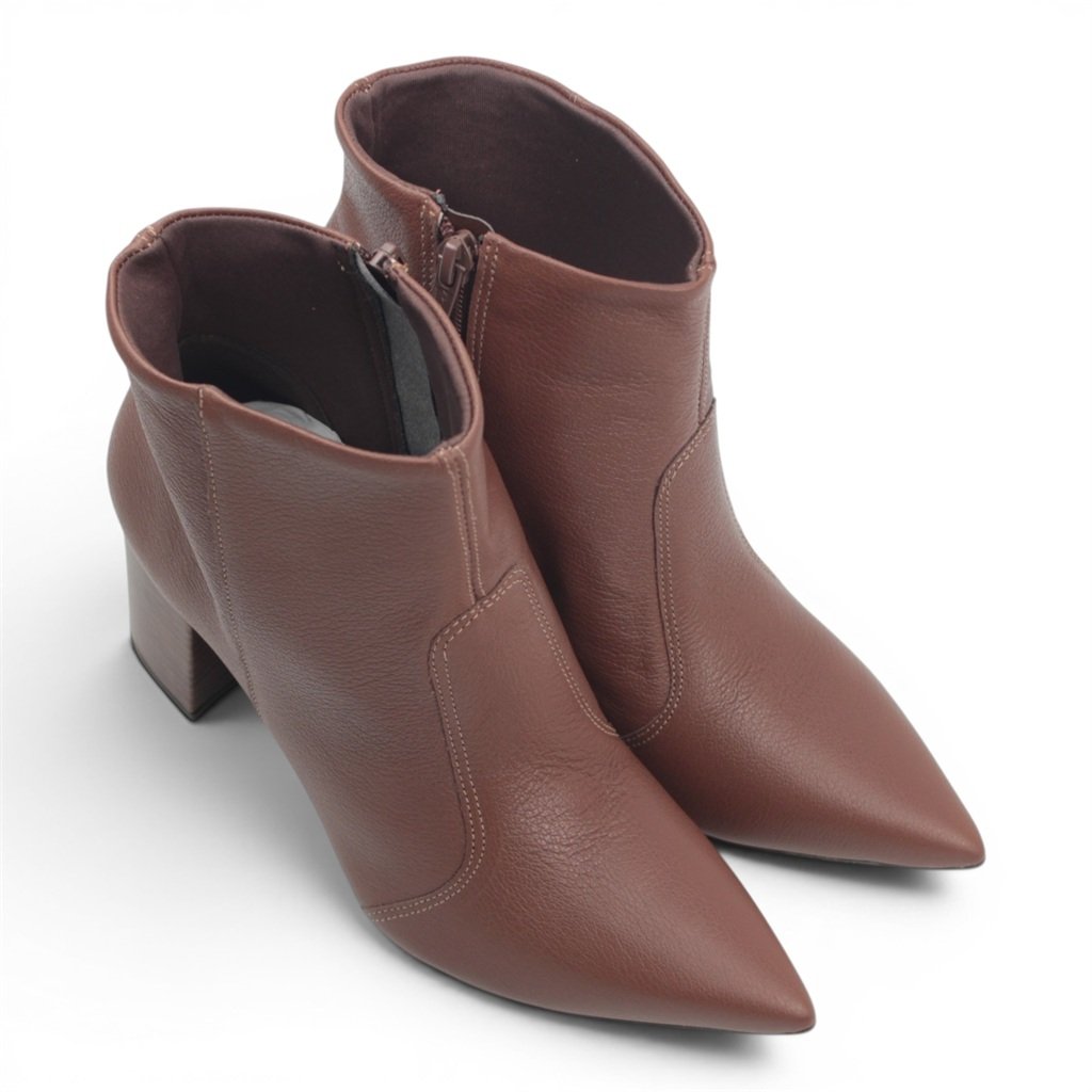 Bota Cano Baixo Salto Bloco Marrom 4