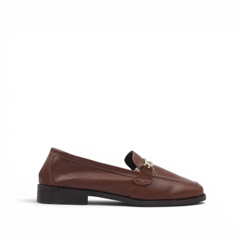 Mocassim Couro Enfeite Metal