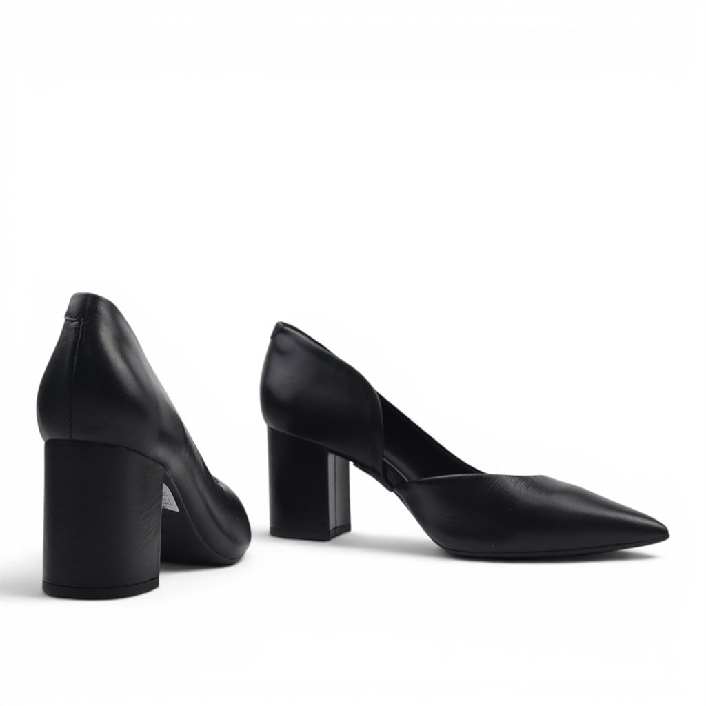 Scarpin Salto Bloco Couro Preto 2