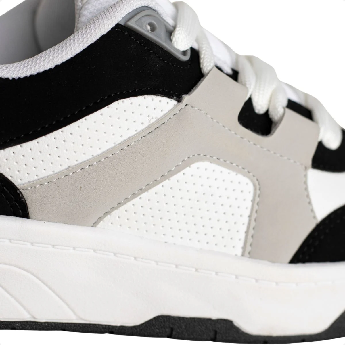 Tênis Jump Strike Preto E Branco Branco/Preto 3