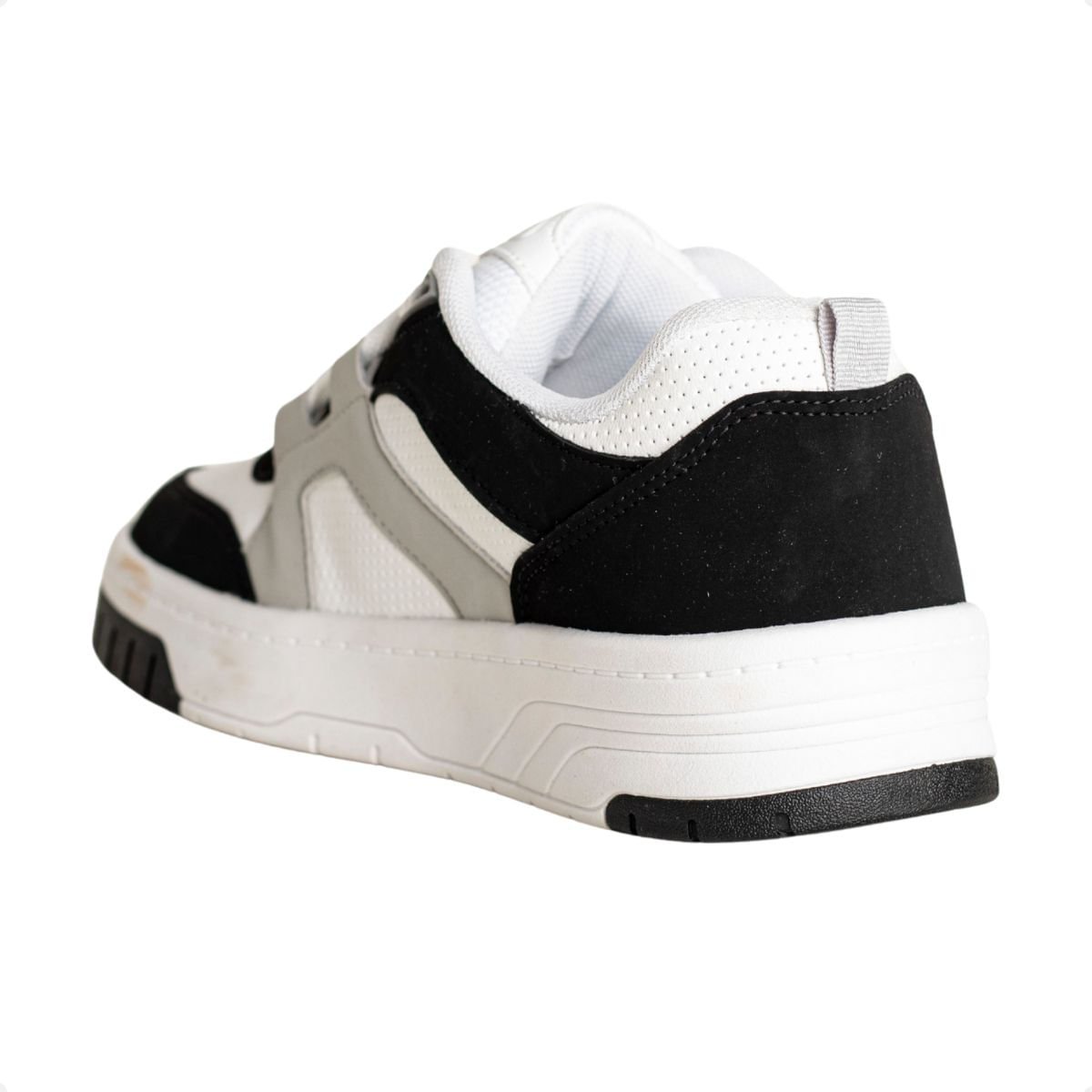 Tênis Jump Strike Preto E Branco Branco/Preto 5