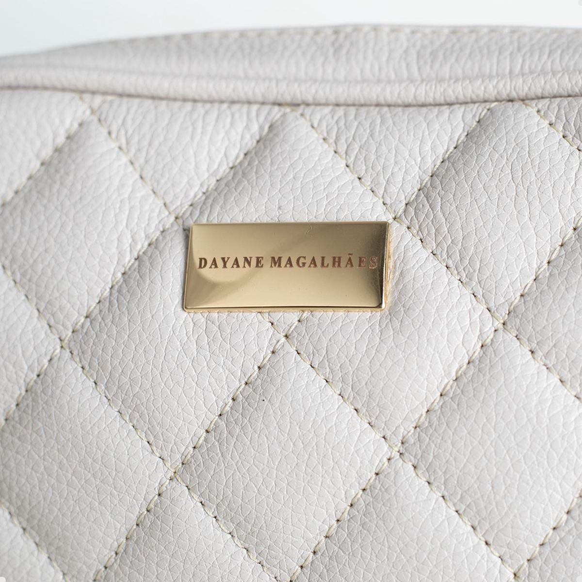 Bolsa Transversal Dayane Magalhães Matelassê Off White Branco 2