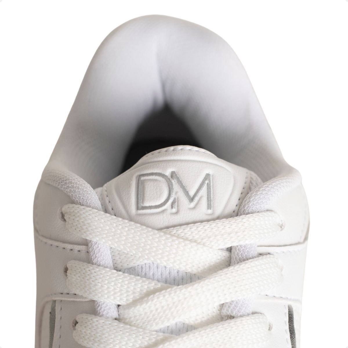 Tênis Dm Urban Branco Branco/Prata 7