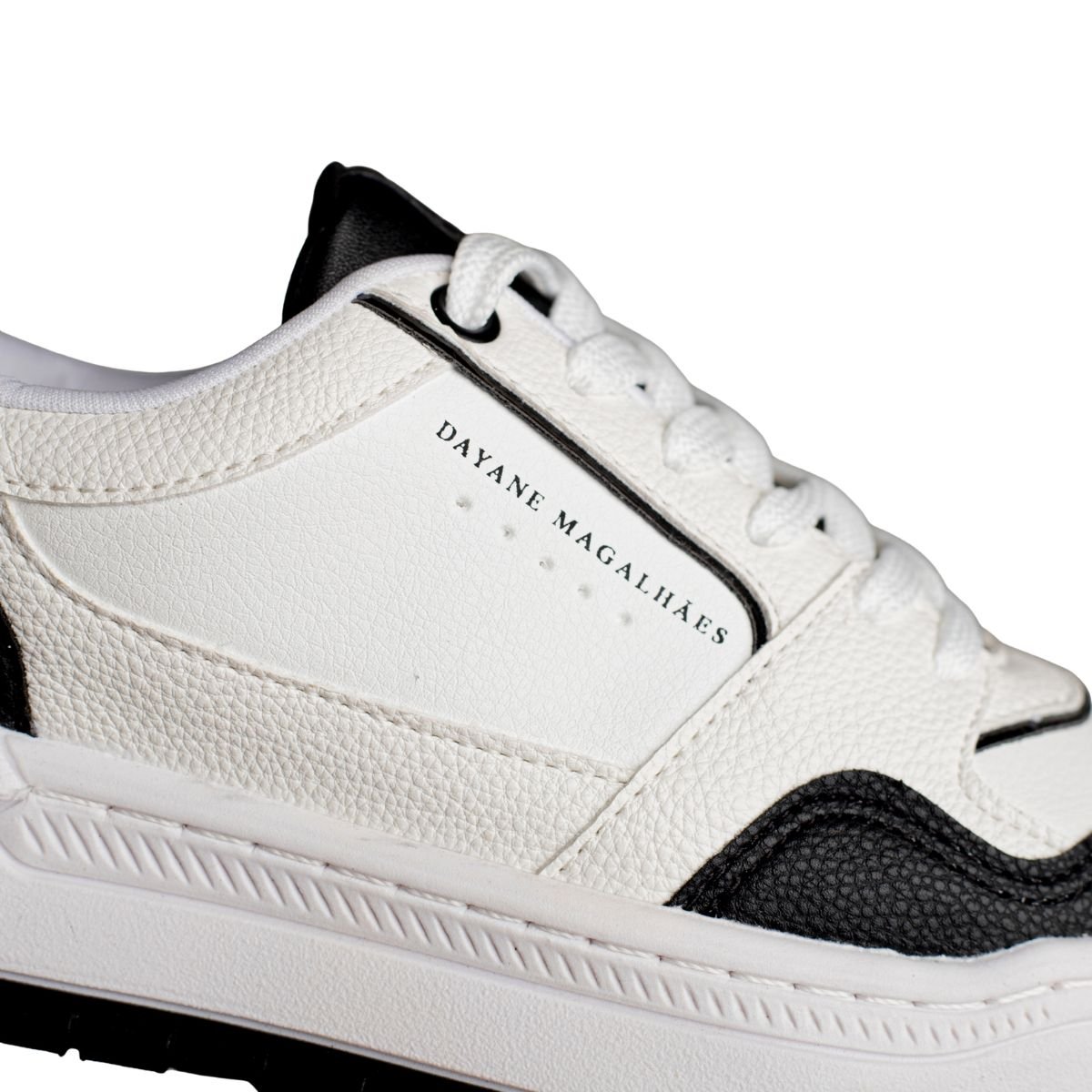 Tênis Feminino Comfy Dm Urban Flow Branco E Preto Branco 3