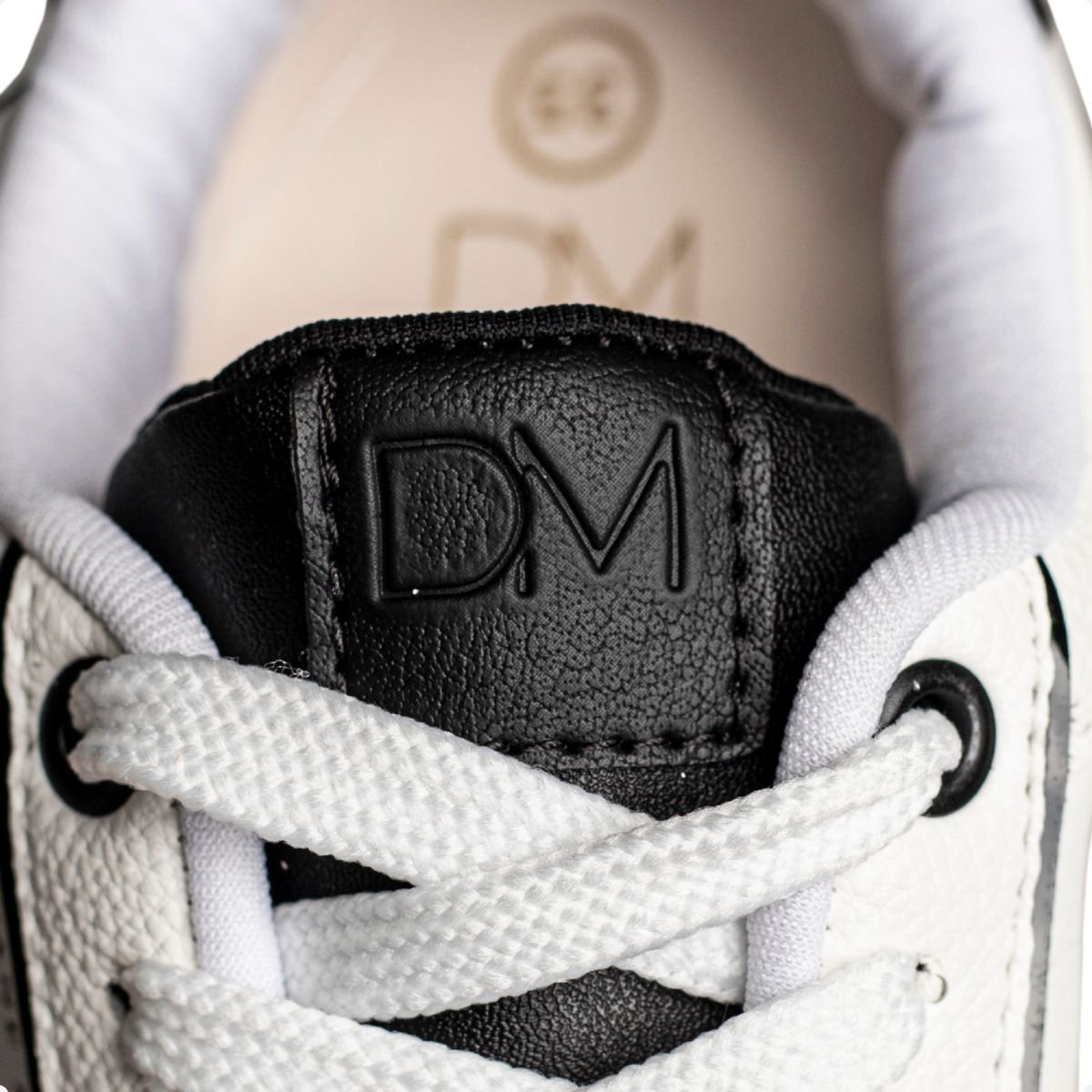 Tênis Feminino Comfy Dm Urban Flow Branco E Preto Branco 7