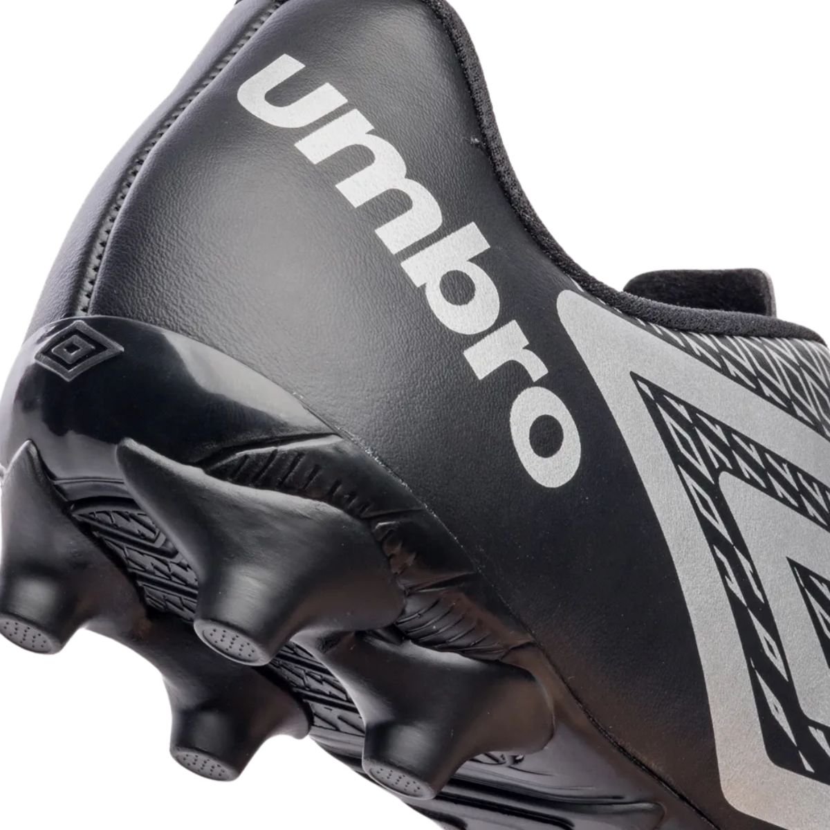 Chuteira Campo Masculina Umbro Speciali Classic Preta Cinza 5