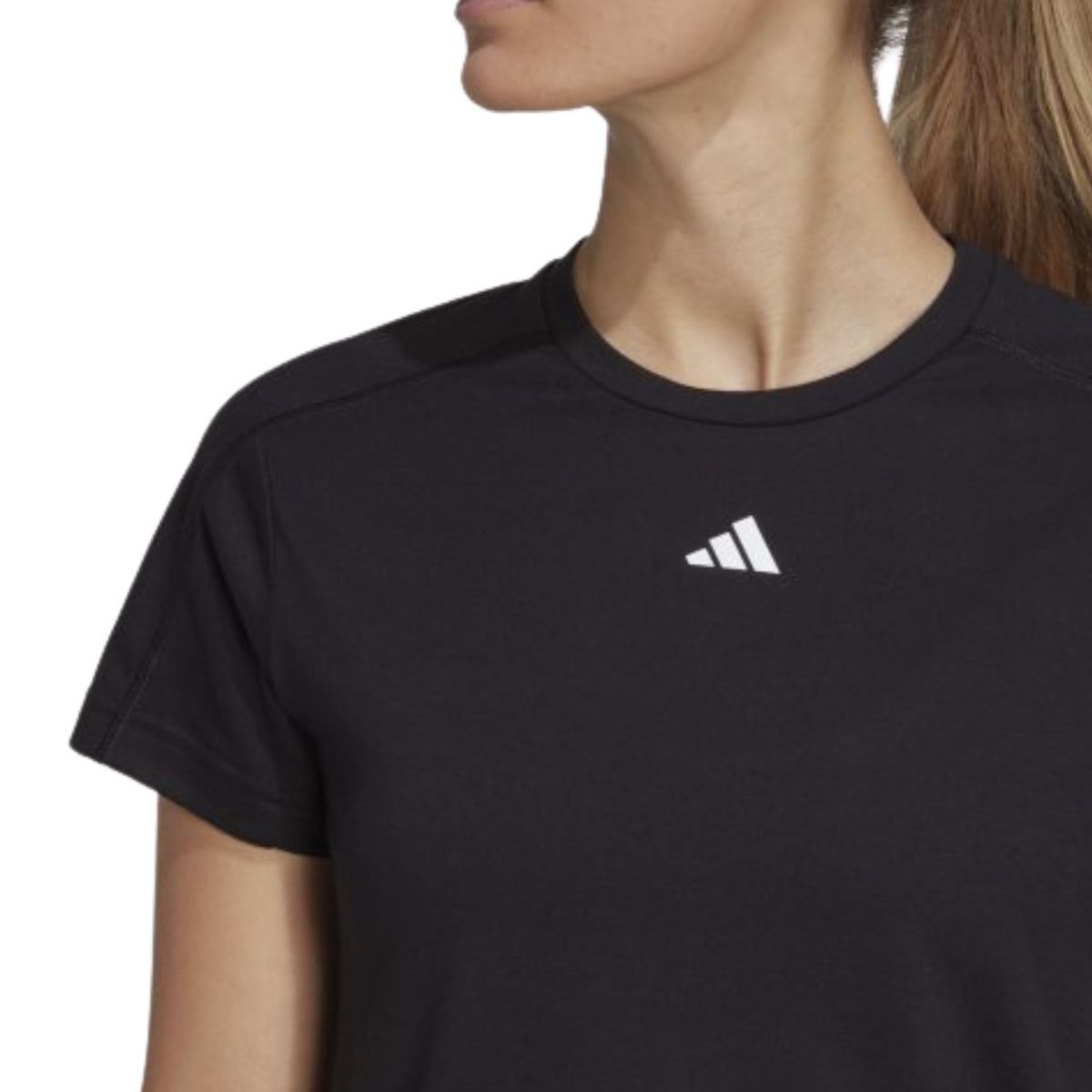 Camiseta Feminina Adidas Essentials Crew Preta Preto 3