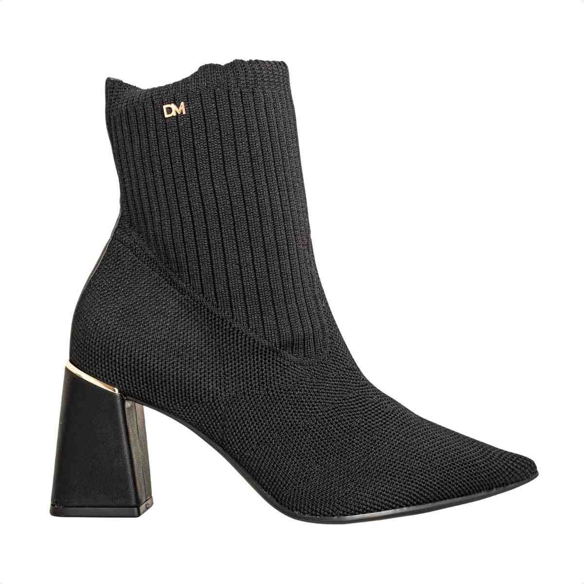 Bota Feminina Dm Em Napa Soho Com Salto Bloco Alto Preta