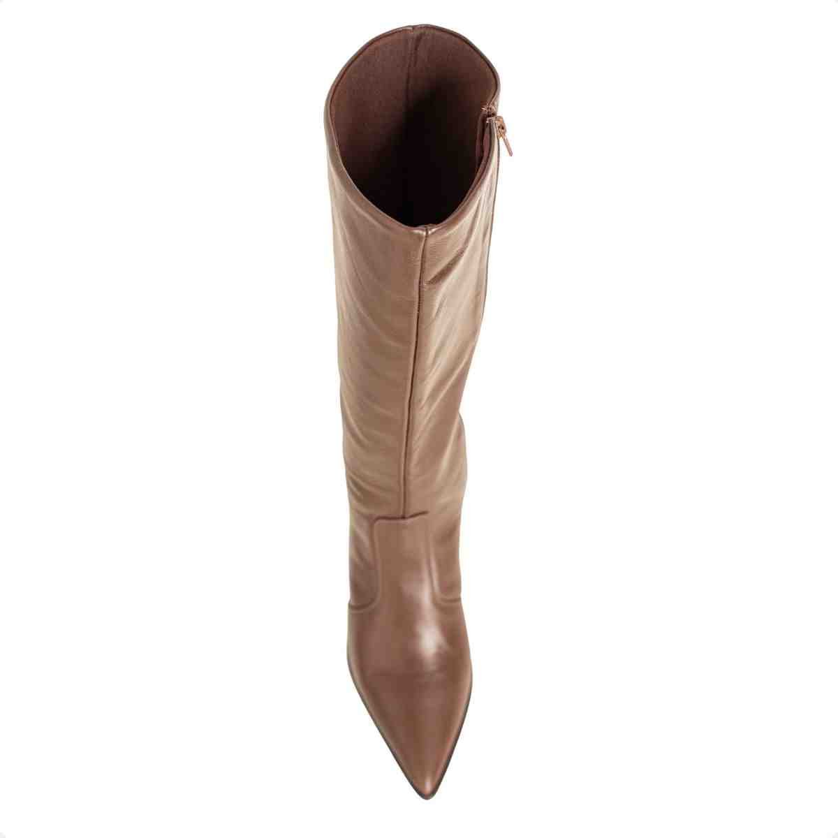 Bota Feminina Dm Cano Alto Em Couro Com Salto Bloco E Bico Fino Veneto Brown Marrom 6