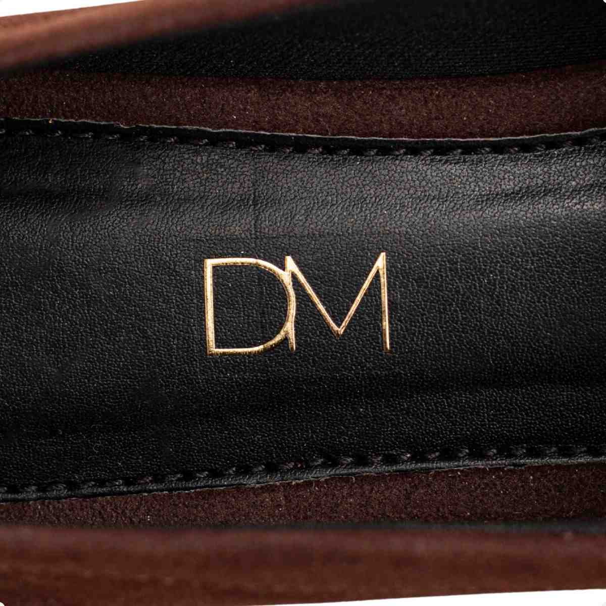 Mocassim Feminino Dm Em Camurça Com Aplique Dourado Terra Marrom 7