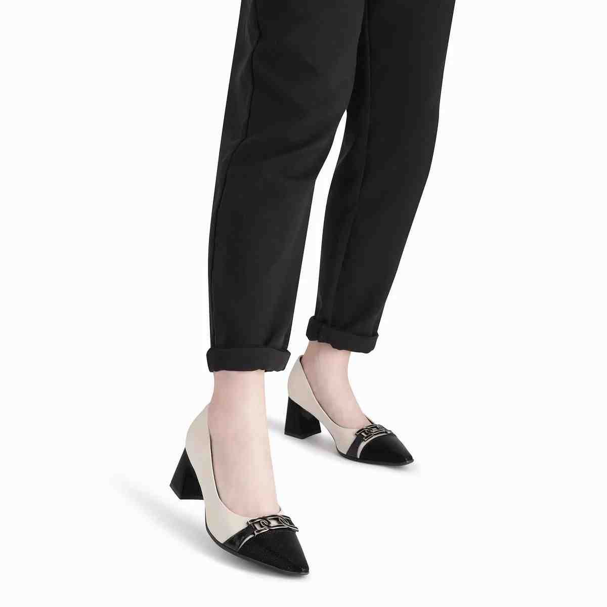 Sapato Scarpin Feminino Piccadilly Branco Preto Off White/Preto 2