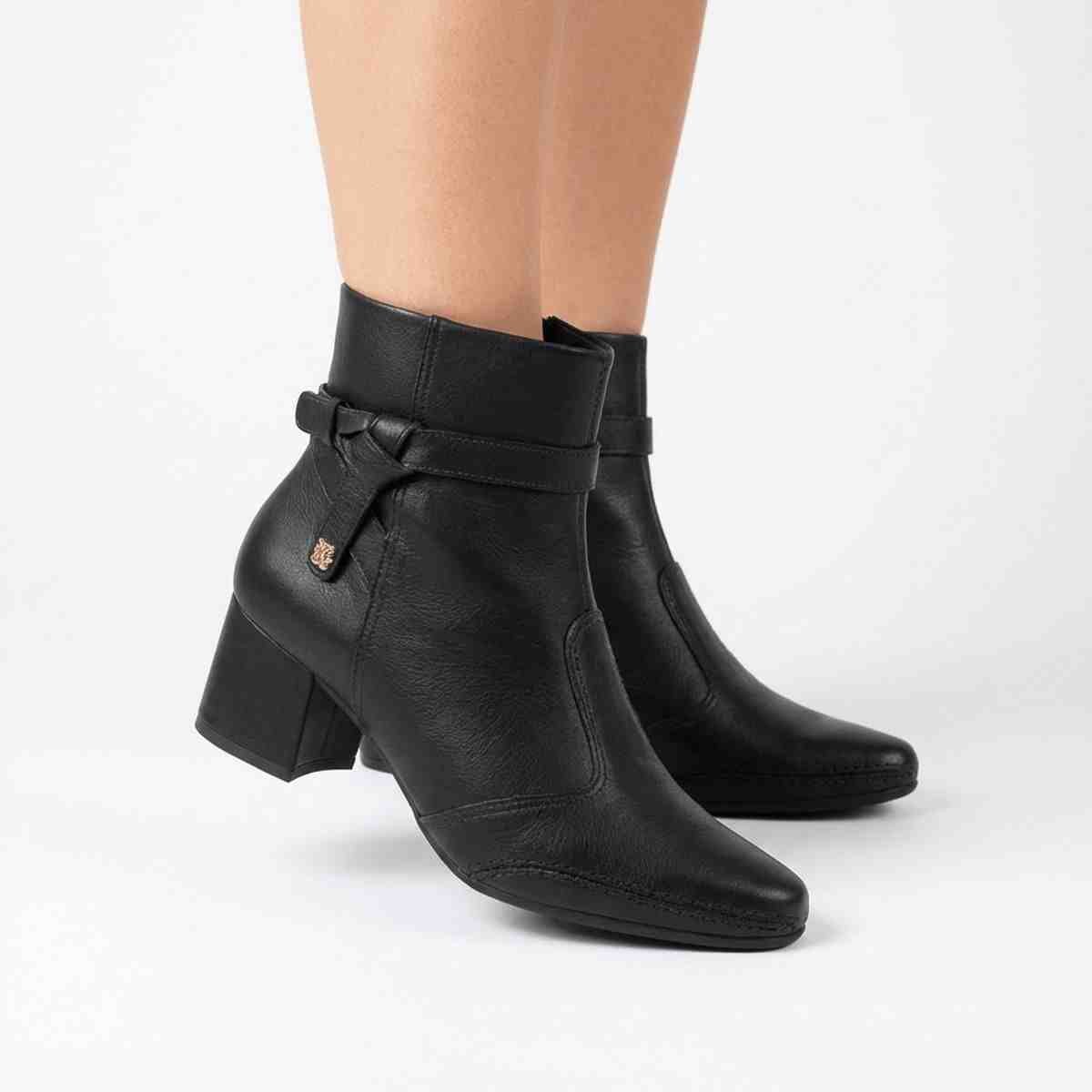 Bota Feminina Cano Baixo Ramarim Preta Preto 2