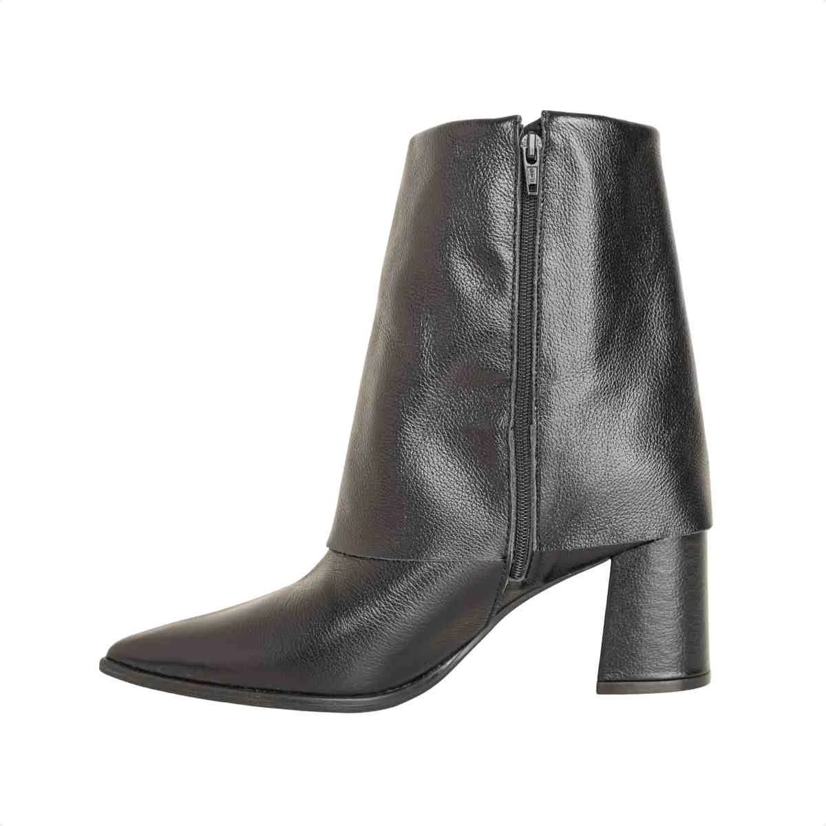 Bota Feminina Dm Em Couro Preta Com Capa E Salto Bloco Preto 5