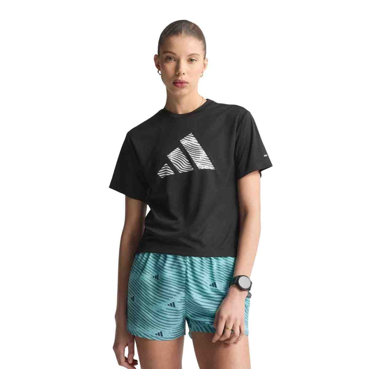 Camiseta Feminina Adidas Adi365 Essentials Brand Love Preta