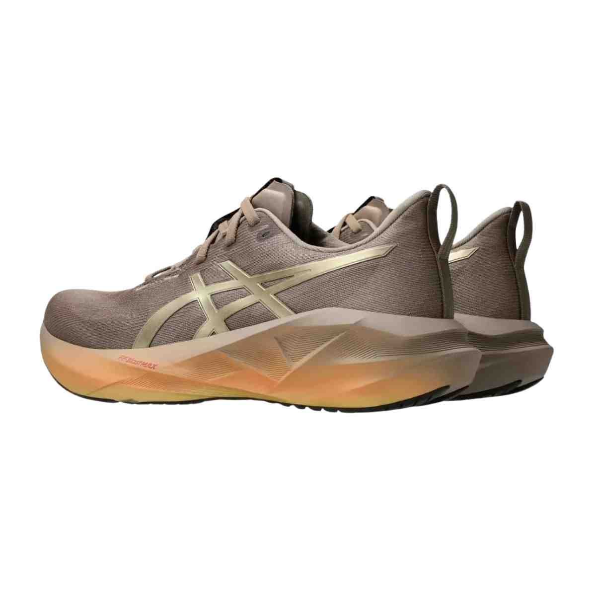 Tênis Corrida Masculino Asics Novablast 5 Luxe Marrom Marrom 6