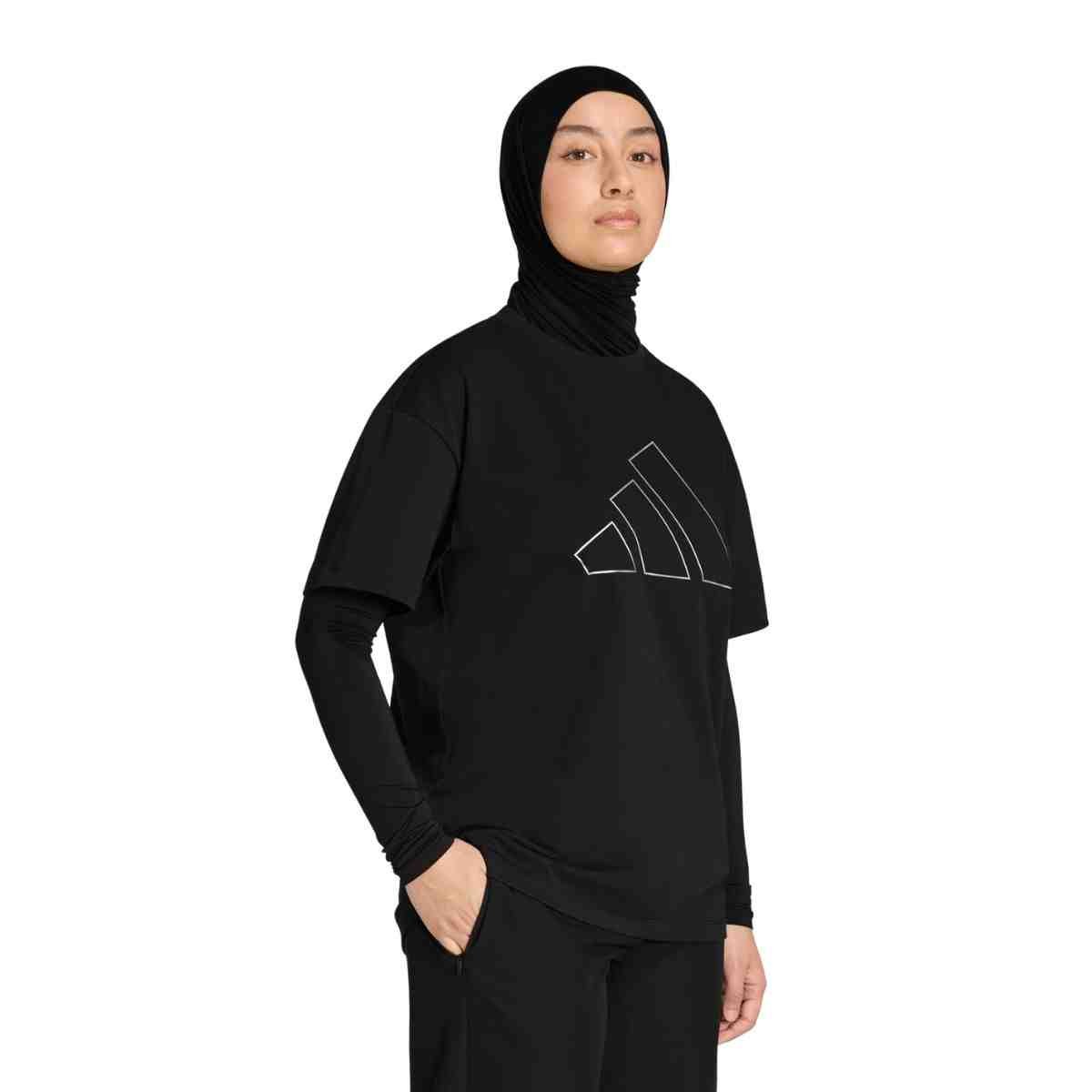 Camiseta Feminina Adidas Oversized Primelift Essentials Preta