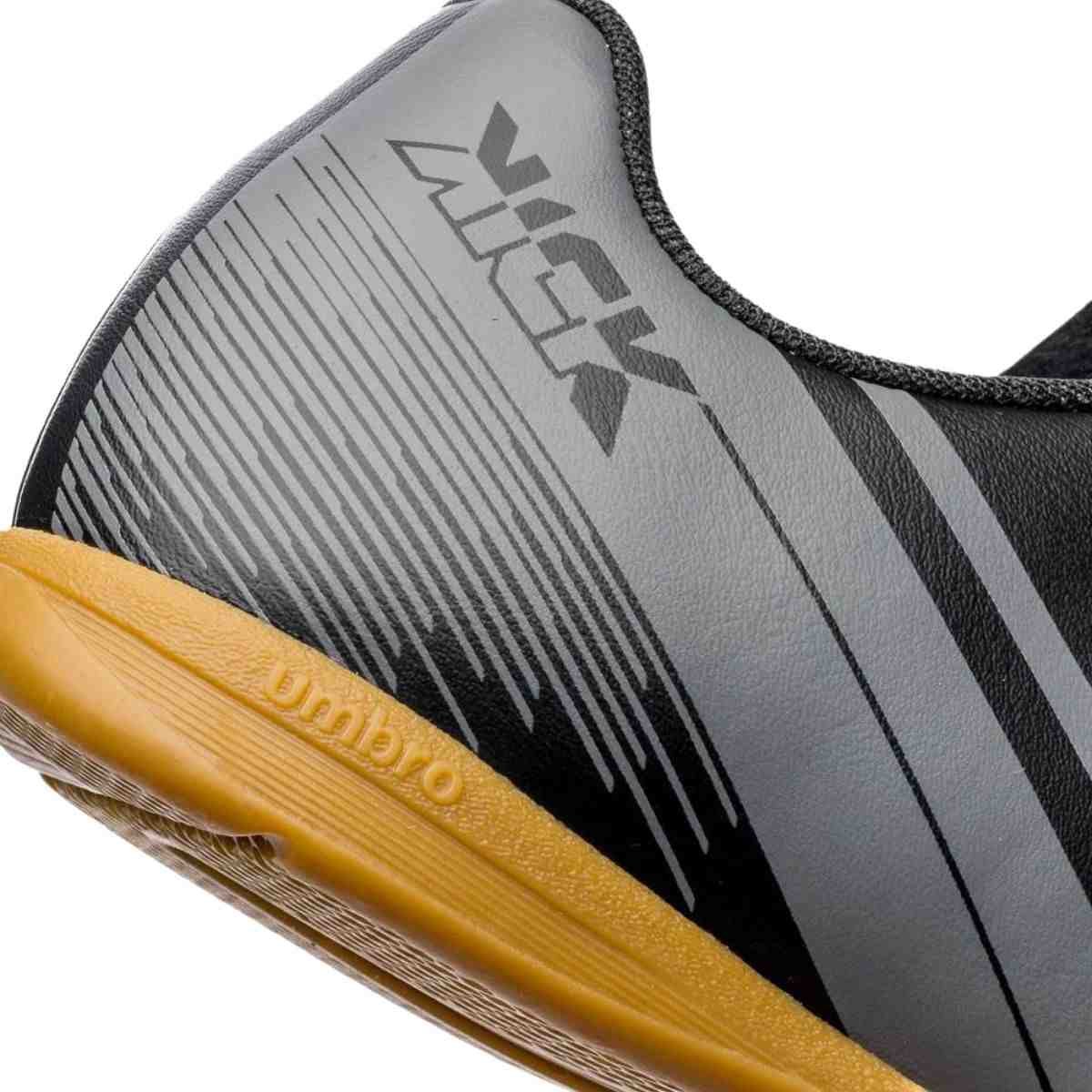 Chuteira Indoor Infantil Umbro Kick Jr Preta Preto/Cinza 5