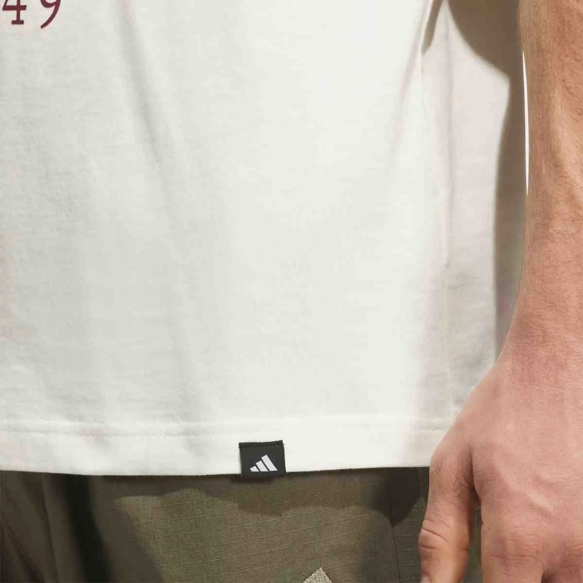 Camiseta Masc Mc Adidas Varsity-Crest-Graphic Off White Bege 4