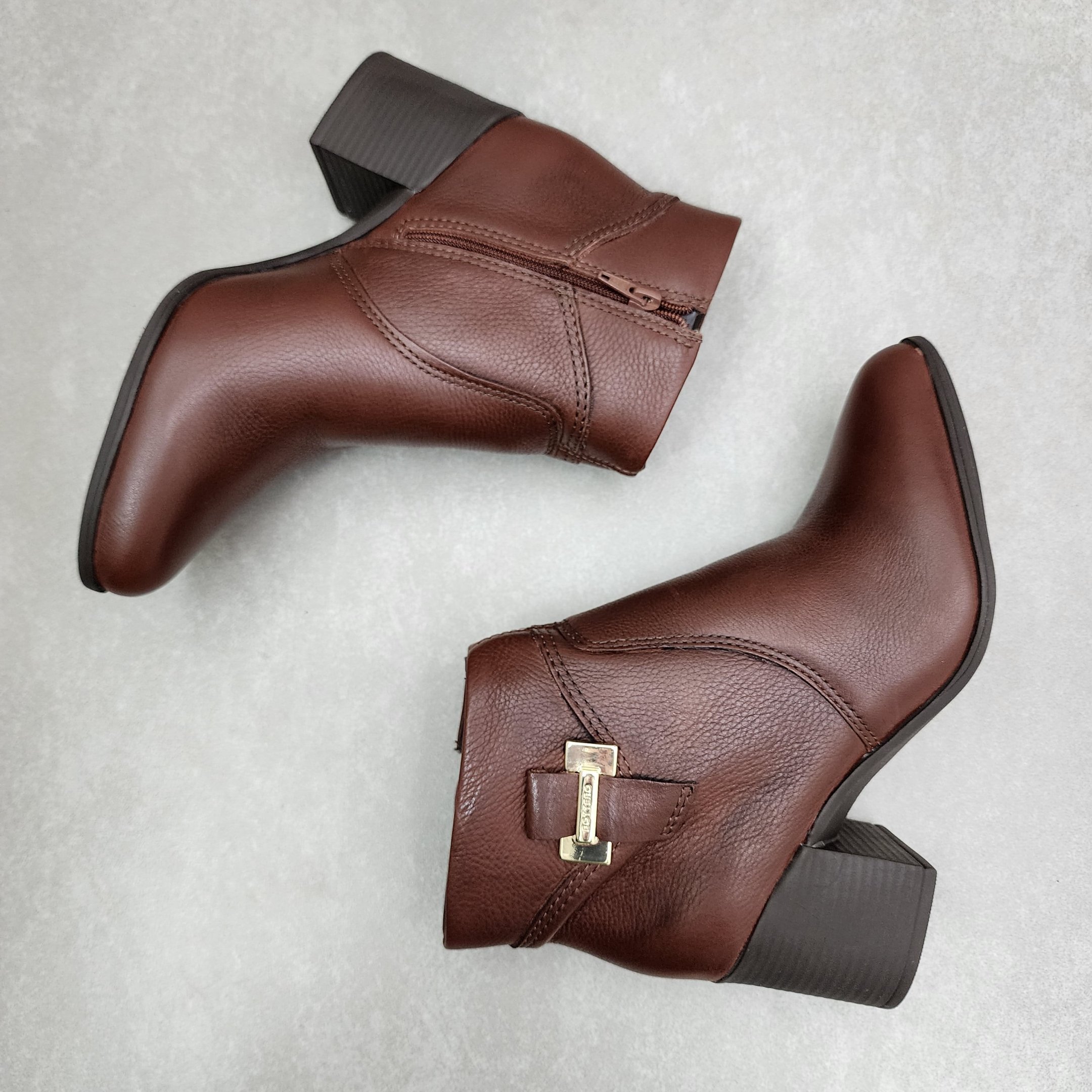 Bota Bottero Feminina Cano Curto Em Couro Feminino Marrom 2