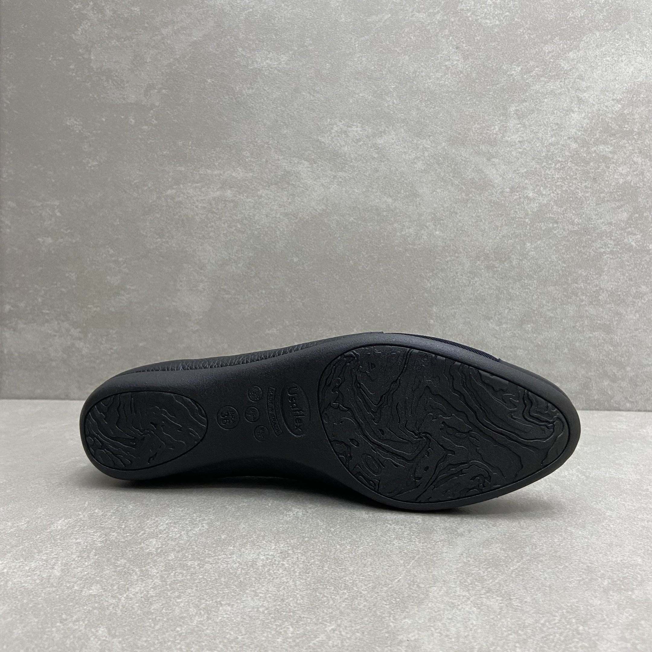 Sapatilha Usaflex Joanete em Couro Preto 4